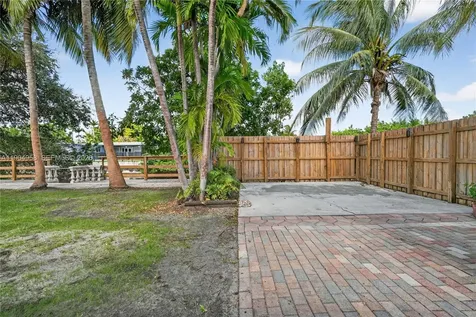 2325 NE 194 Street Miami FL 33180