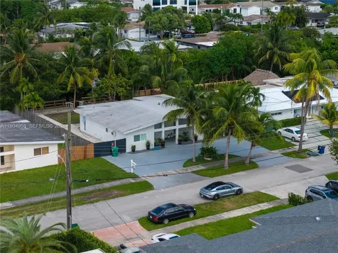 2325 NE 194 Street Miami FL 33180