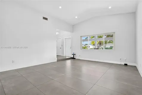 2325 NE 194 Street Miami FL 33180