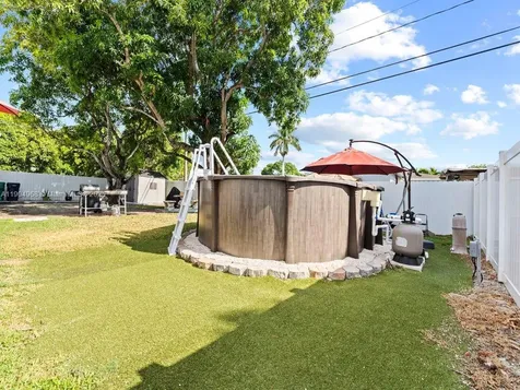 14761 Pierce Street Miami FL 33176