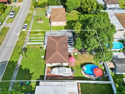 14761 Pierce Street Miami FL 33176