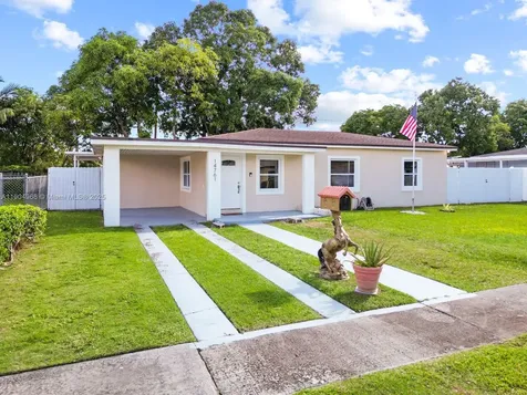 14761 Pierce Street Miami FL 33176