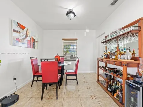 14761 Pierce Street Miami FL 33176