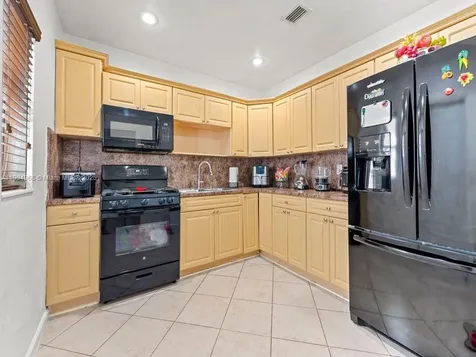 14761 Pierce Street Miami FL 33176