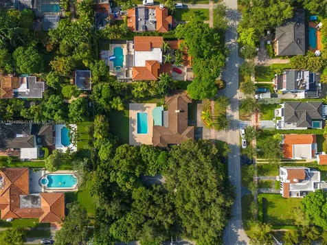 2615 Alhambra Circle Coral Gables FL 33134