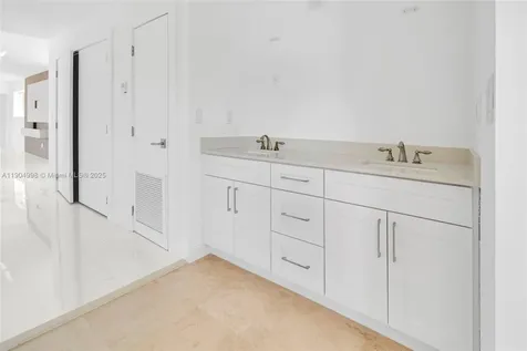 425 SW 129th Avenue Miami FL 33184