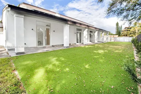 425 SW 129th Avenue Miami FL 33184