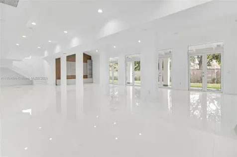 425 SW 129th Avenue Miami FL 33184