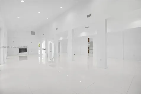 425 SW 129th Avenue Miami FL 33184