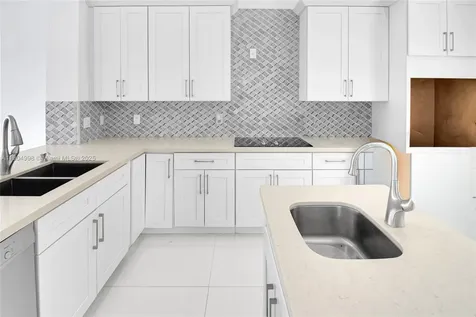 425 SW 129th Avenue Miami FL 33184