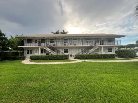 108 Bravado Lane Palm Beach Shores FL 33404