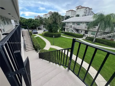 108 Bravado Lane Palm Beach Shores FL 33404