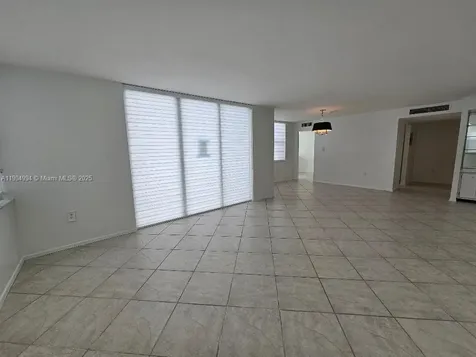 18041 Biscayne Boulevard Aventura FL 33160