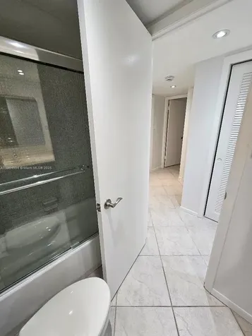 18041 Biscayne Boulevard Aventura FL 33160