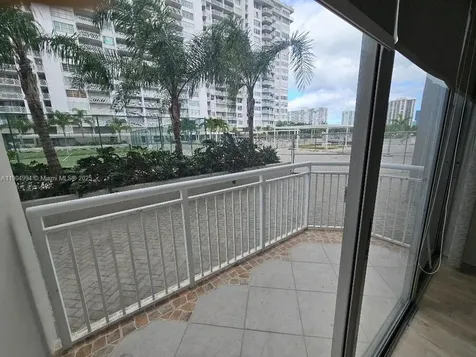 18041 Biscayne Boulevard Aventura FL 33160