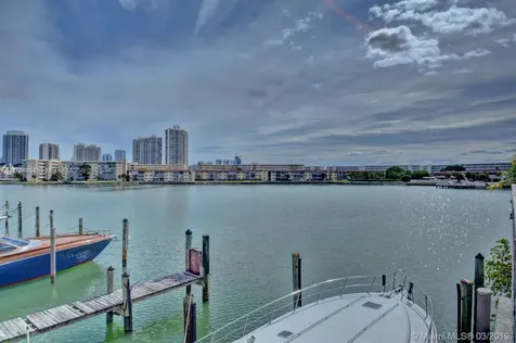 18041 Biscayne Boulevard Aventura FL 33160