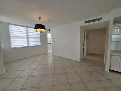 18041 Biscayne Boulevard Aventura FL 33160
