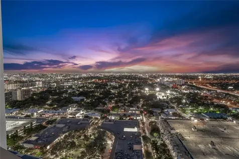 3301 NE 1st Avenue Miami FL 33137