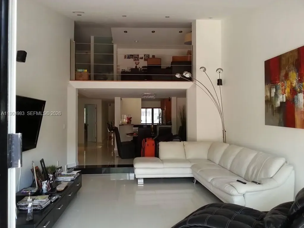 546 NE 199th Lane Miami FL 33179