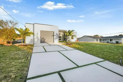 702 Irving Avenue N. Lehigh Acres FL 33971