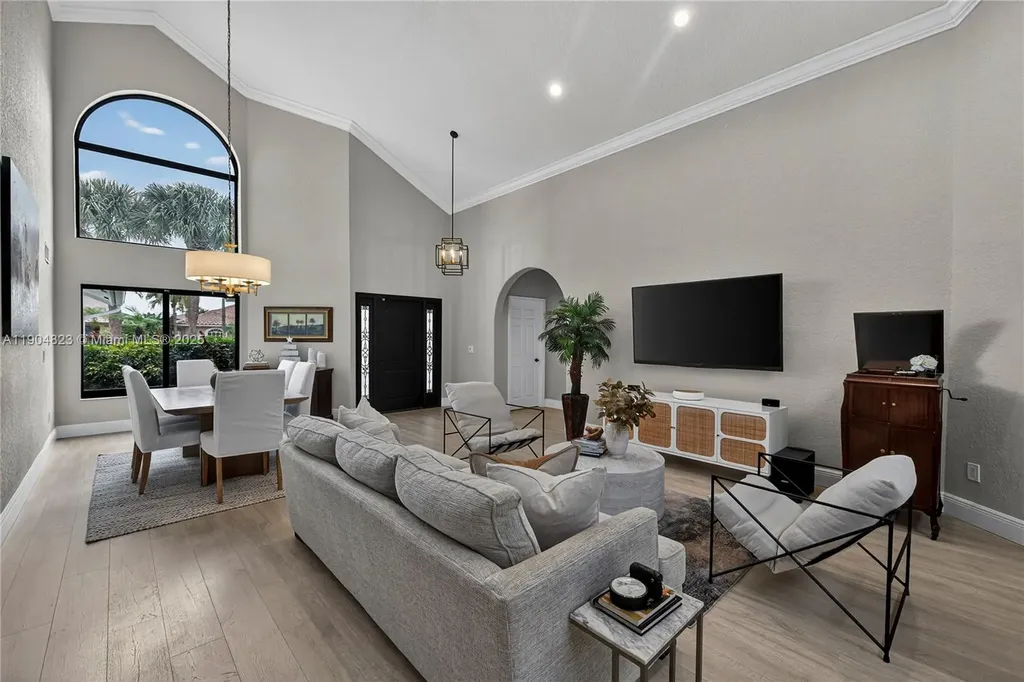 23137 L Ermitage Circle Boca Raton FL 33433