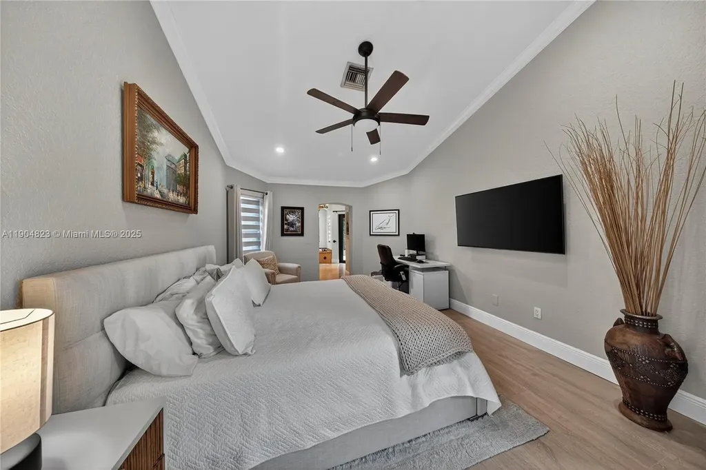 23137 L Ermitage Circle Boca Raton FL 33433