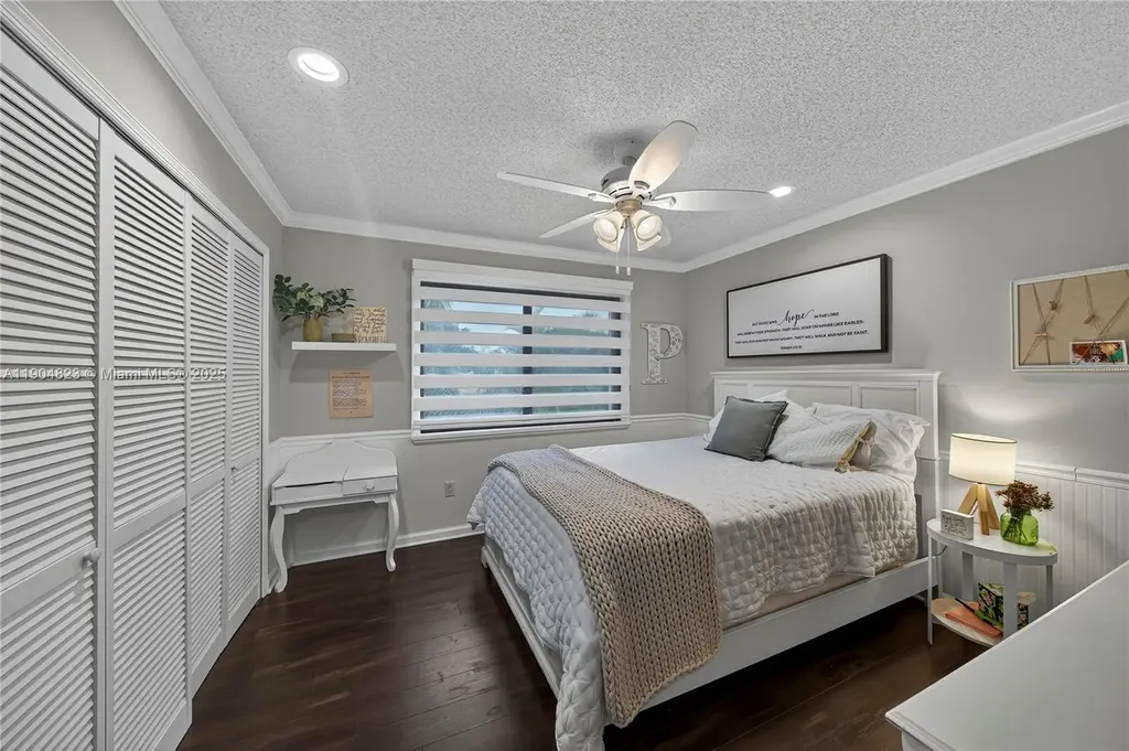 23137 L Ermitage Circle Boca Raton FL 33433