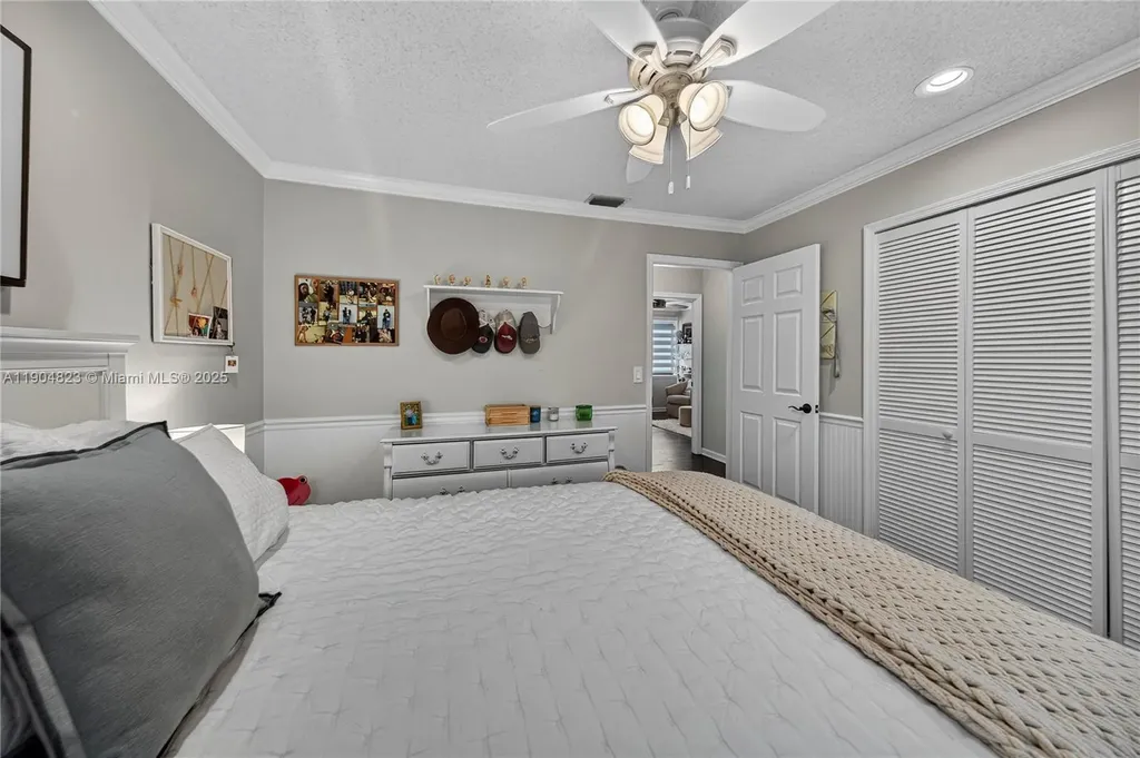 23137 L Ermitage Circle Boca Raton FL 33433