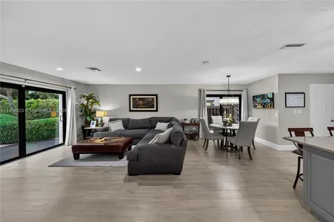 23137 L Ermitage Circle Boca Raton FL 33433