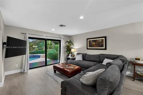 23137 L Ermitage Circle Boca Raton FL 33433