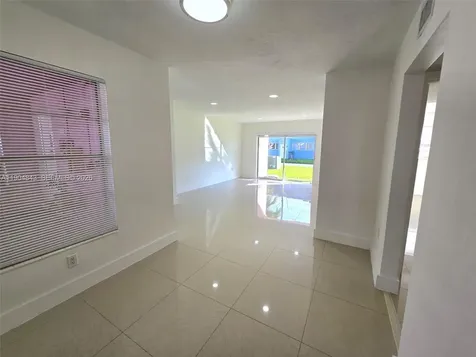 7520 SW 82nd Street Miami FL 33143