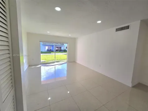 7520 SW 82nd Street Miami FL 33143