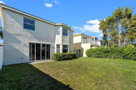 9042 Dupont Place Wellington FL 33414