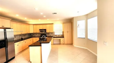 9042 Dupont Place Wellington FL 33414