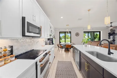 8152 NW 78th Street Tamarac FL 33321
