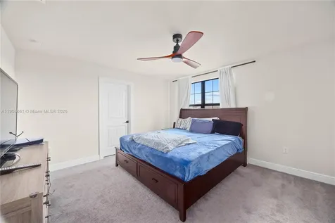 8152 NW 78th Street Tamarac FL 33321