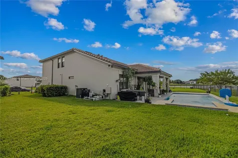 8152 NW 78th Street Tamarac FL 33321