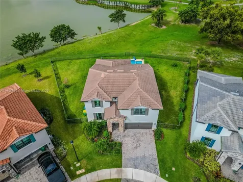 8152 NW 78th Street Tamarac FL 33321