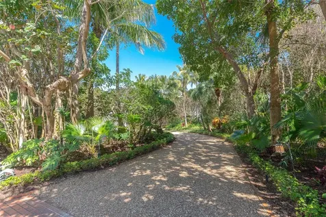 247 S Beach Road Jupiter Island FL 33455