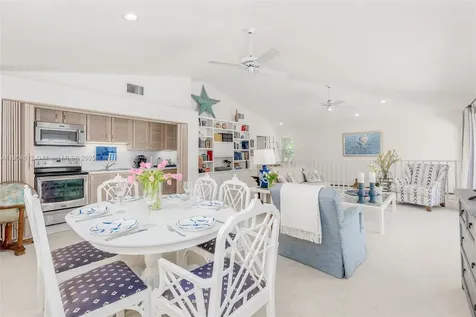 247 S Beach Road Jupiter Island FL 33455