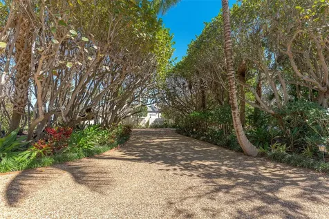 247 S Beach Road Jupiter Island FL 33455