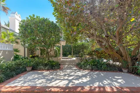 247 S Beach Road Jupiter Island FL 33455