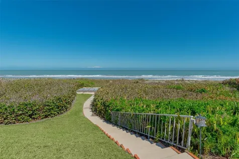 247 S Beach Road Jupiter Island FL 33455
