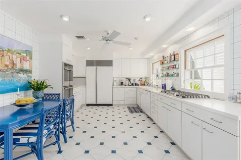 247 S Beach Road Jupiter Island FL 33455