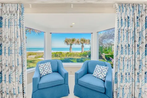 247 S Beach Road Jupiter Island FL 33455