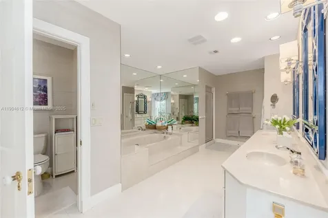 247 S Beach Road Jupiter Island FL 33455