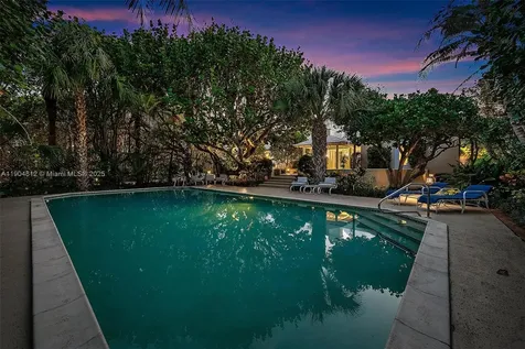 247 S Beach Road Jupiter Island FL 33455
