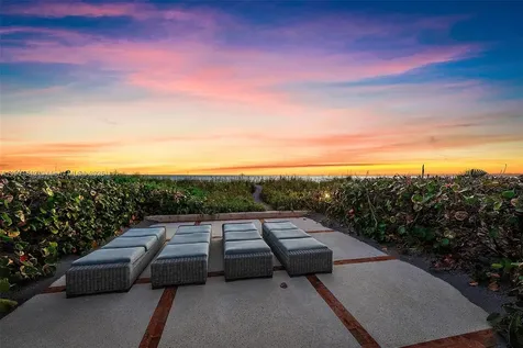 247 S Beach Road Jupiter Island FL 33455