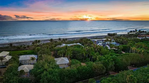 247 S Beach Road Jupiter Island FL 33455
