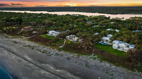 247 S Beach Road Jupiter Island FL 33455